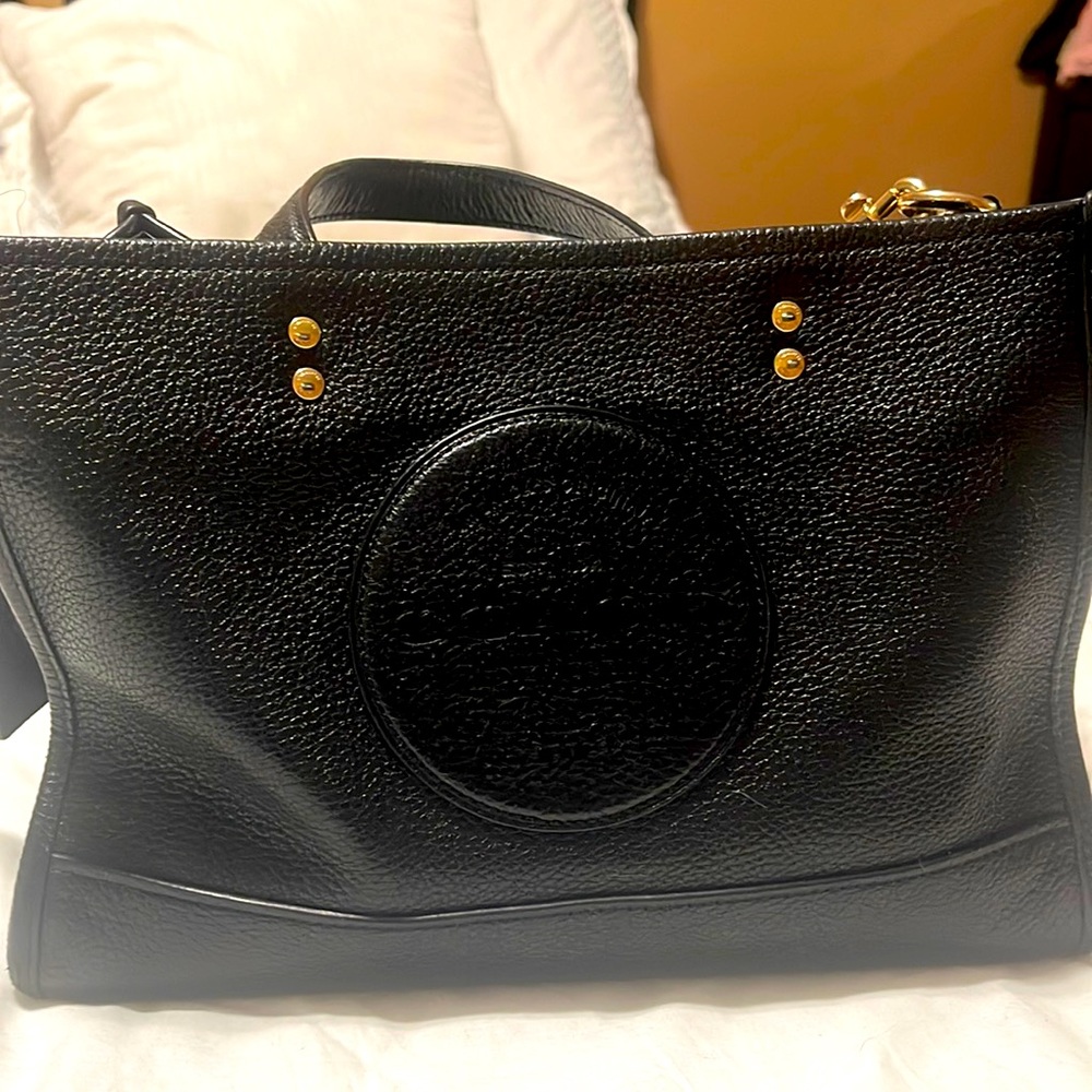 Gently used Leather Coach tote/satchel or crossbody purse